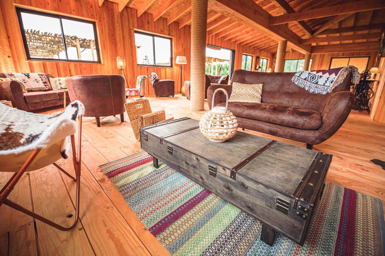 Domaine De La Vitarelle Glamping Villaniere 外观 照片