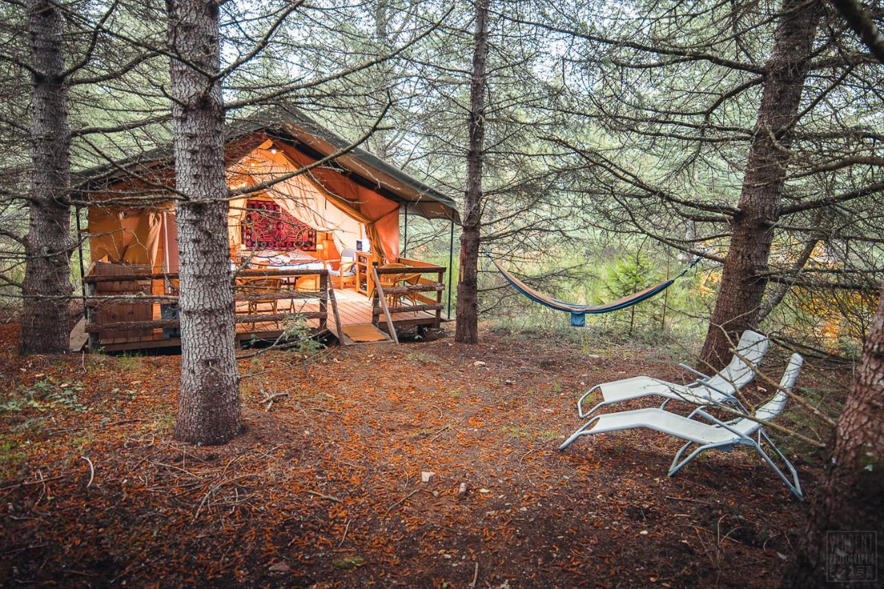 Domaine De La Vitarelle Glamping Villaniere 外观 照片