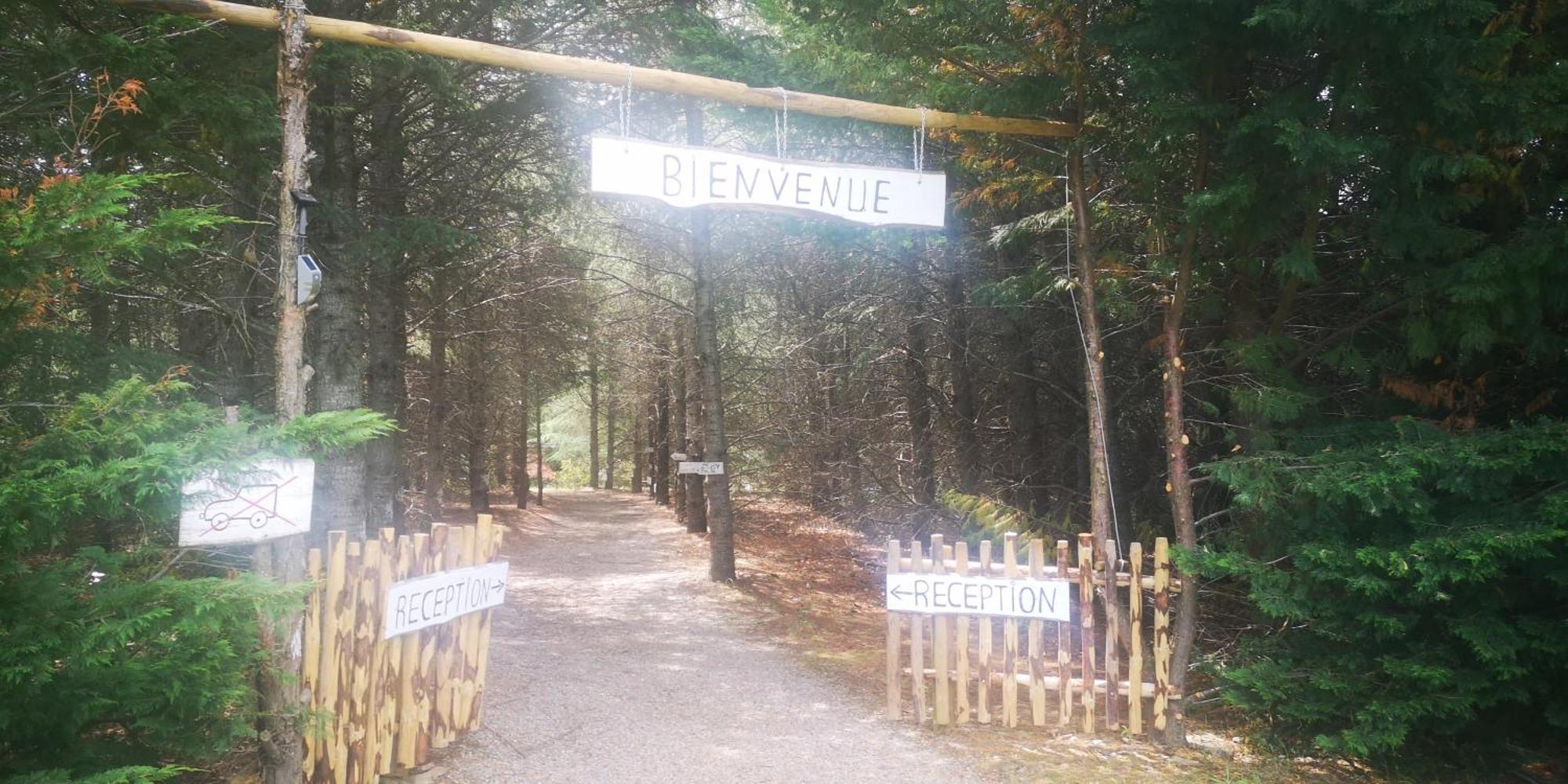Domaine De La Vitarelle Glamping Villaniere 外观 照片