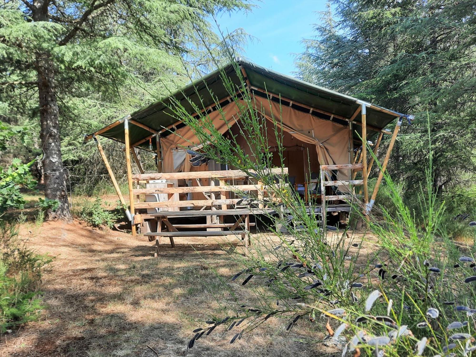 Domaine De La Vitarelle Glamping Villaniere 外观 照片
